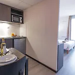 ホテル Comfort Centre 3*