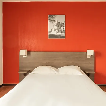 Comfort Centre Lägenhetshotell Nîmes