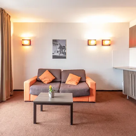 Comfort Centre Apartahotel