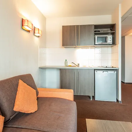 Lägenhetshotell Comfort Centre Nîmes