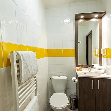 Ξενοδοχείο με διαμερίσματα Comfort Centre 3*