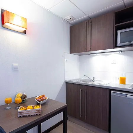 Comfort Centre 3* Nîmes