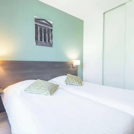 Lägenhetshotell Comfort Centre Nîmes