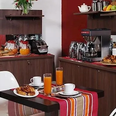 Comfort Centre Apartahotel Nimes