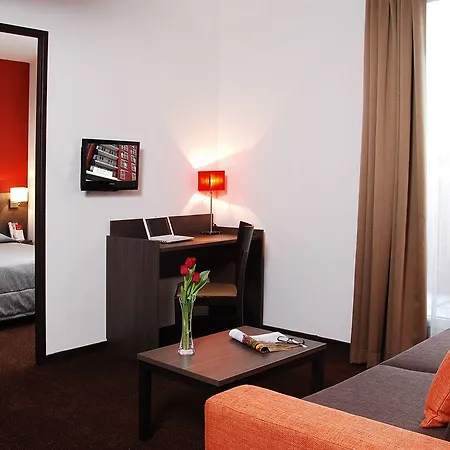 Comfort Centre Hotel 3*