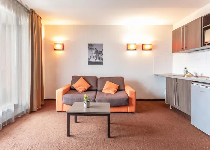 Comfort Centre فندق