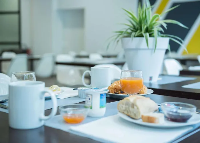 Comfort Centre نيم