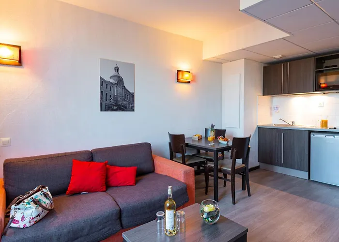 Comfort Centre 3* Nîmes