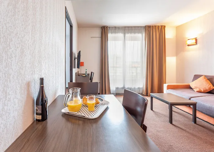 Comfort Centre Hotel 3*