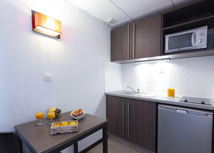 Comfort Centre فندق