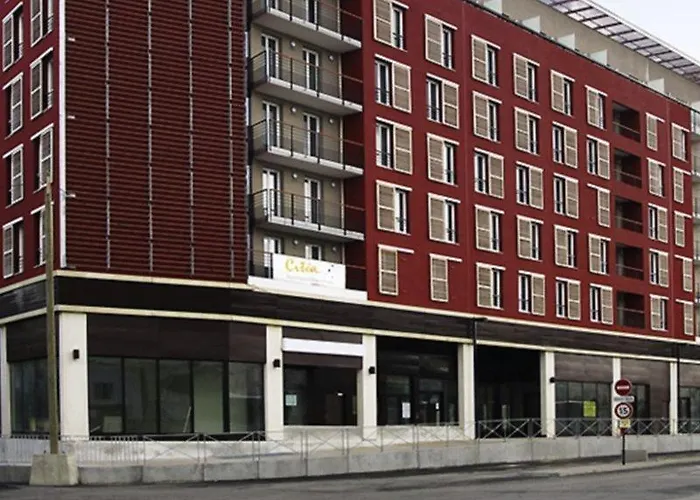 Comfort Centre 3* نيم