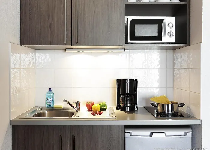 فندق Comfort Centre نيم