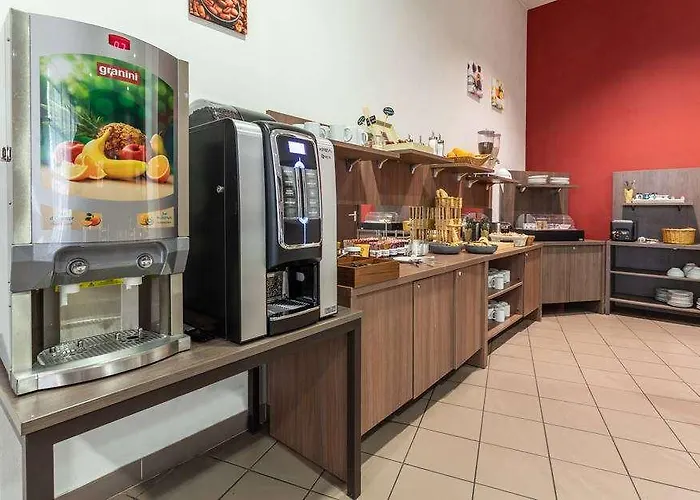 فندق Comfort Centre 3*